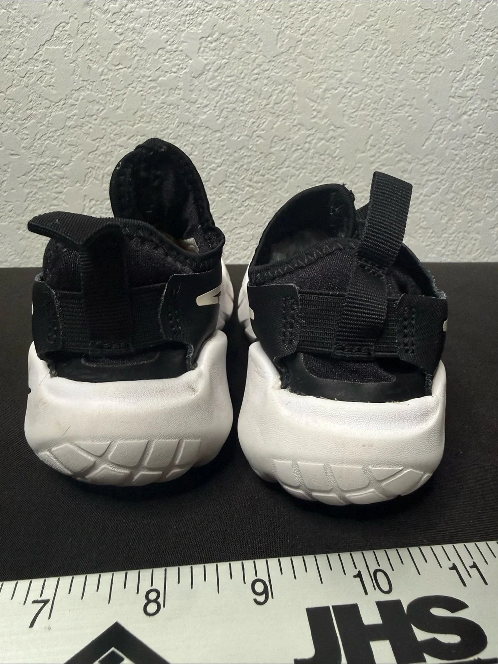 Nike Kids' Black/White Slip-On Athletic Shoes - 'Just Do It.' Size 11c